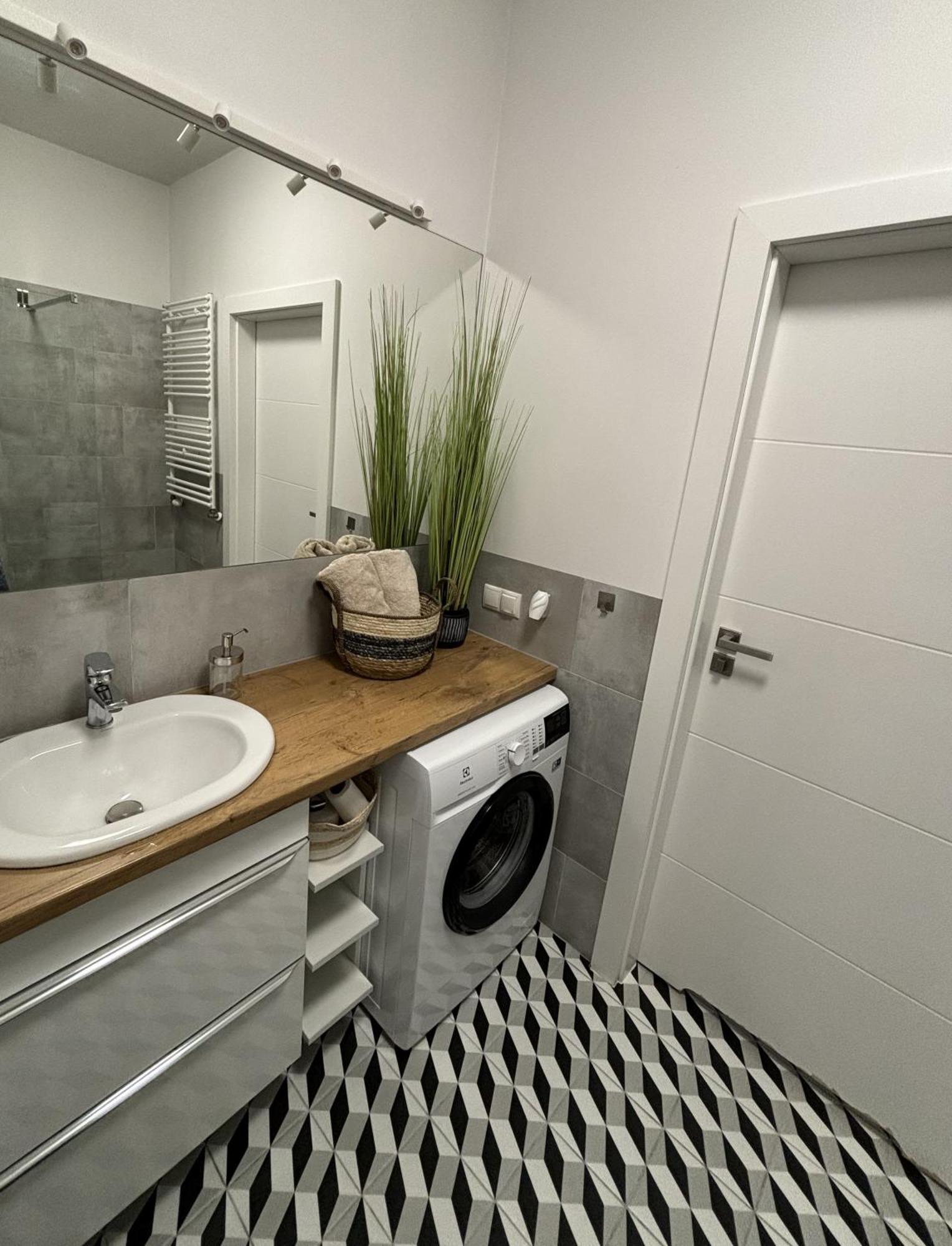 Garbary Old Town Lux Apartment 106, Self Check-In 24H, Free Parking Πόζναν Εξωτερικό φωτογραφία